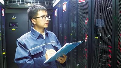 从“跟着故障跑”到“线路自己好”他的“自愈技术”让电网有了“生命意识”(图1)